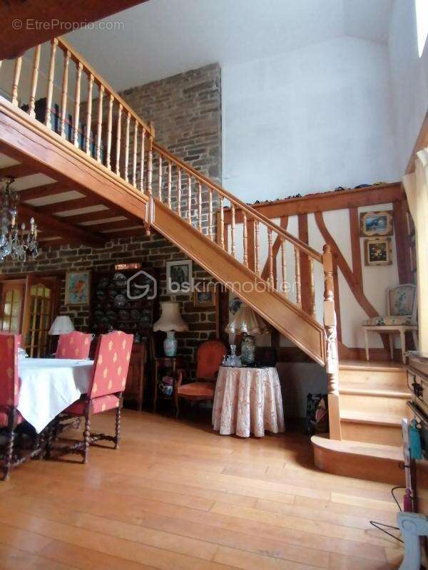 Maison à SAINT-SAUVEUR-LA-POMMERAYE