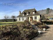 Maison à POLMINHAC