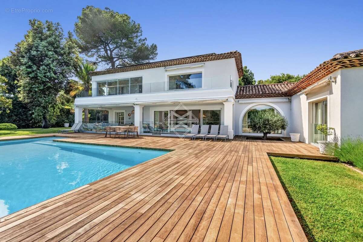 Superbe propriété au calme absolu - domaine recherché - photo 3
