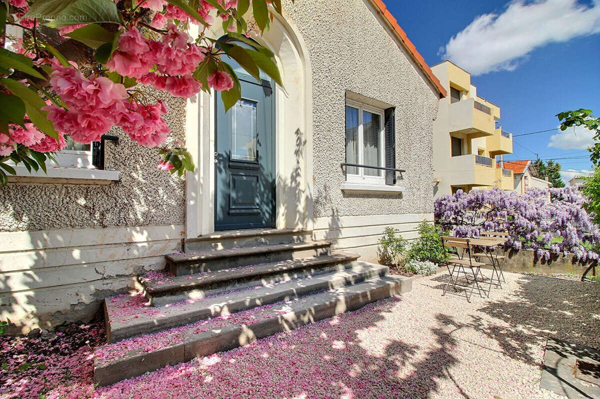 Maison à CLERMONT-FERRAND