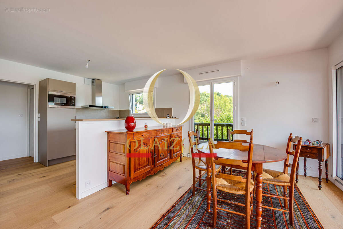 SAINT-JEAN-DE-LUZ - Appartement rénové avec terrasses, vue Nivelle et golf - photo 3