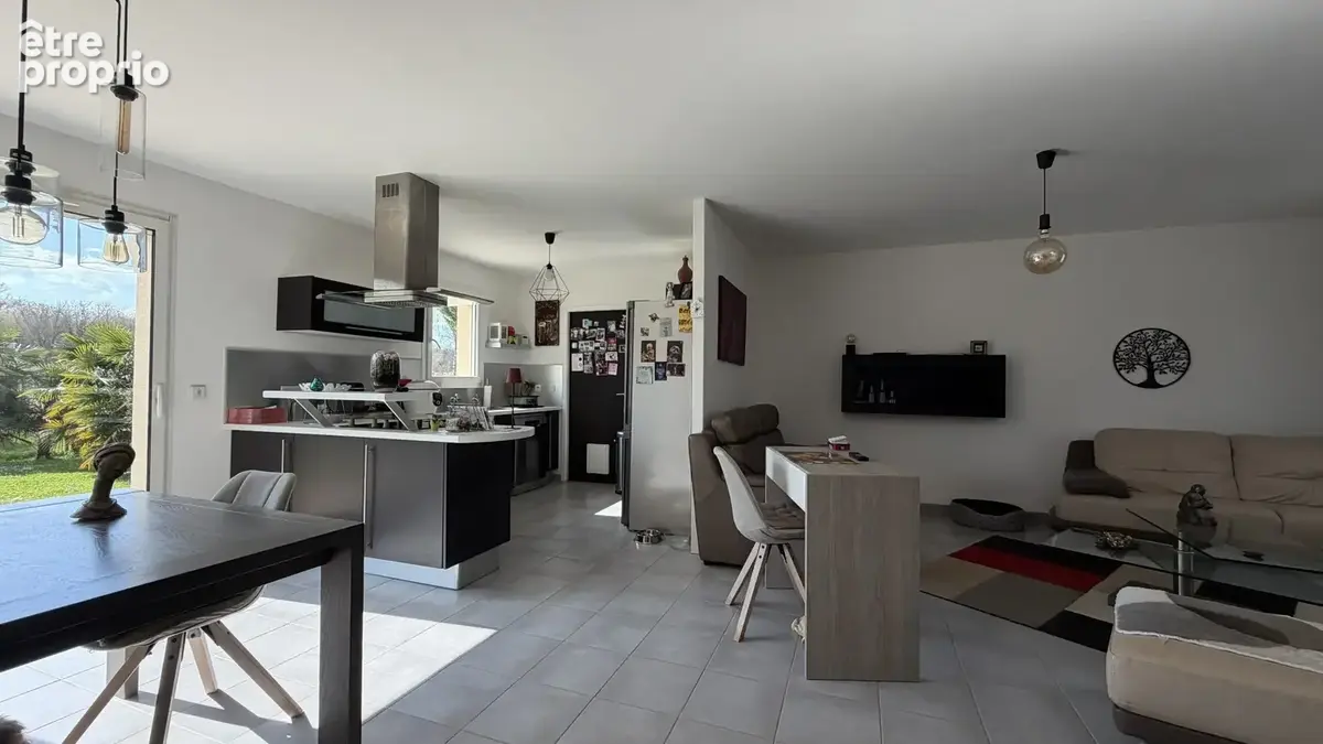 Maison 5 pièces 90 m² à vendre à Venerand (17100) - photo 5