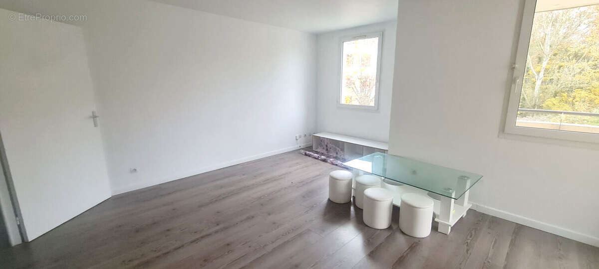 Appartement à TREMBLAY-EN-FRANCE