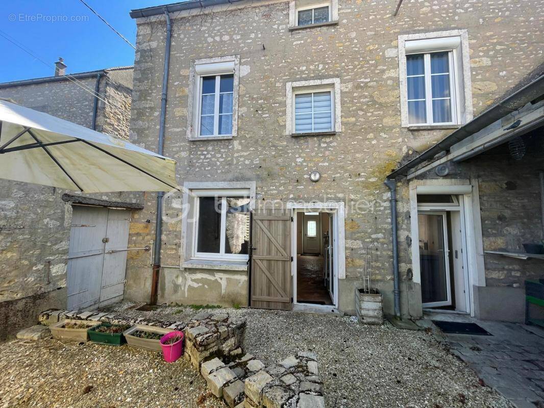 Maison à PUISEAUX