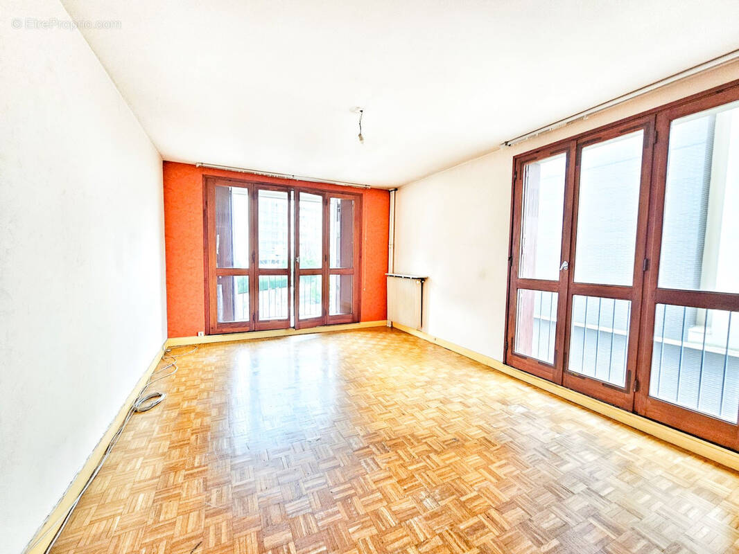 Appartement à VILLEJUIF