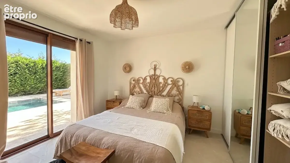 Villa balinaise rénovée proche du Bourg de type 6 pièces de 180 m2 avec piscine - photo 12