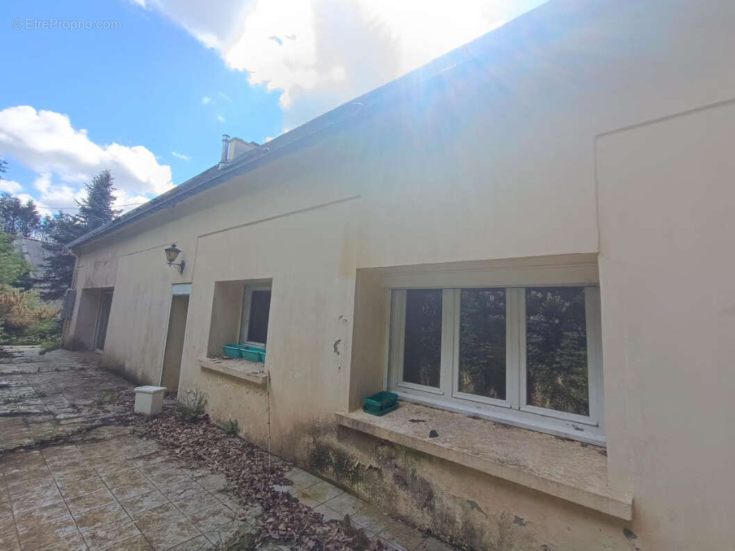 Maison à PLONEVEZ-DU-FAOU