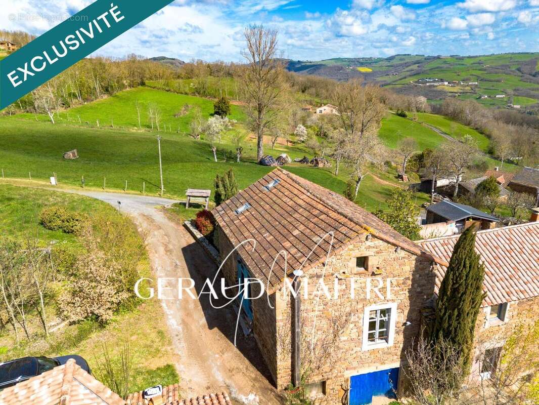 Photo 3 - Maison à LAVAL-ROQUECEZIERE