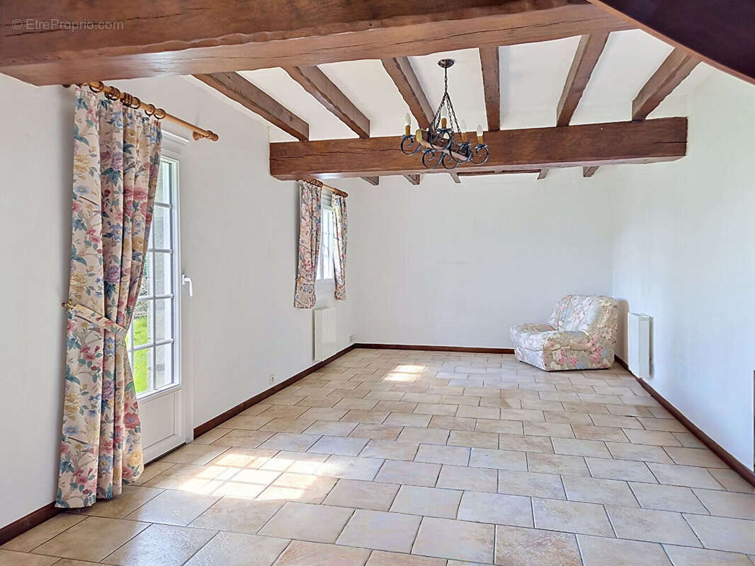 Maison à BOURG-ACHARD