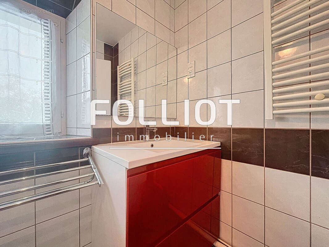 Maison à BRICQUEVILLE-SUR-MER