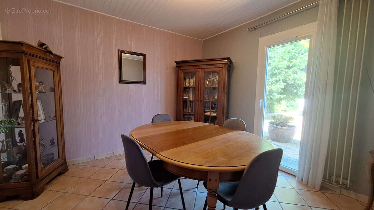 Maison Cournon D Auvergne 4 pièce(s) 95 m2 - photo 6