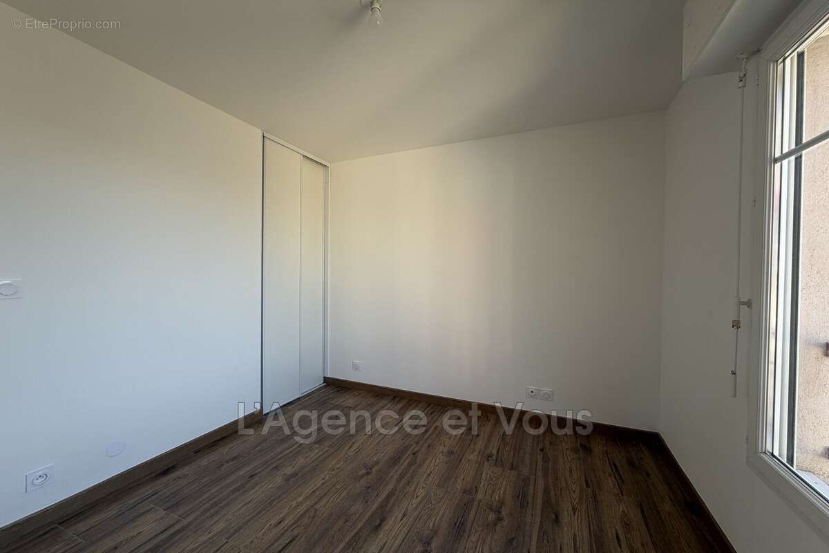Appartement à SAINT-JOUAN-DES-GUERETS