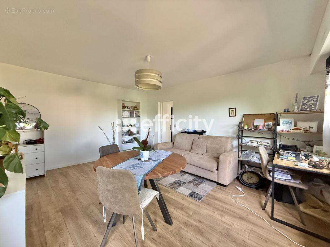 Appartement à BOISSY-SAINT-LEGER