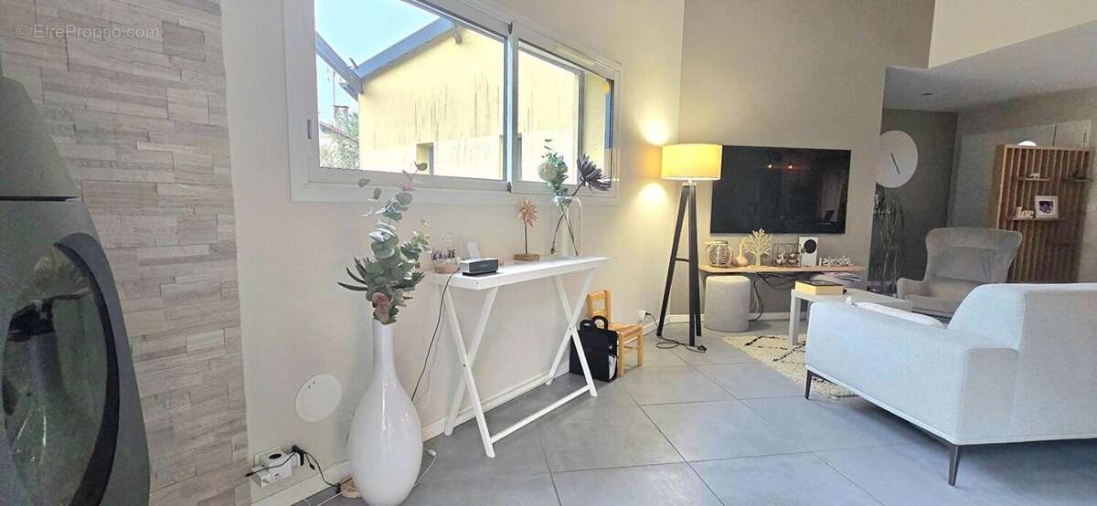 Maison à MONTPON-MENESTEROL