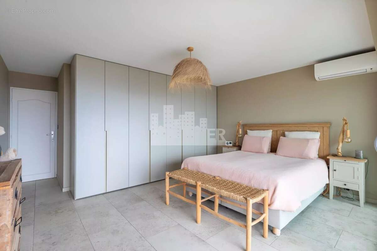 Nice / Corniche Fleurie – 3 pièces de 96 m² en dernier étage - photo 7
