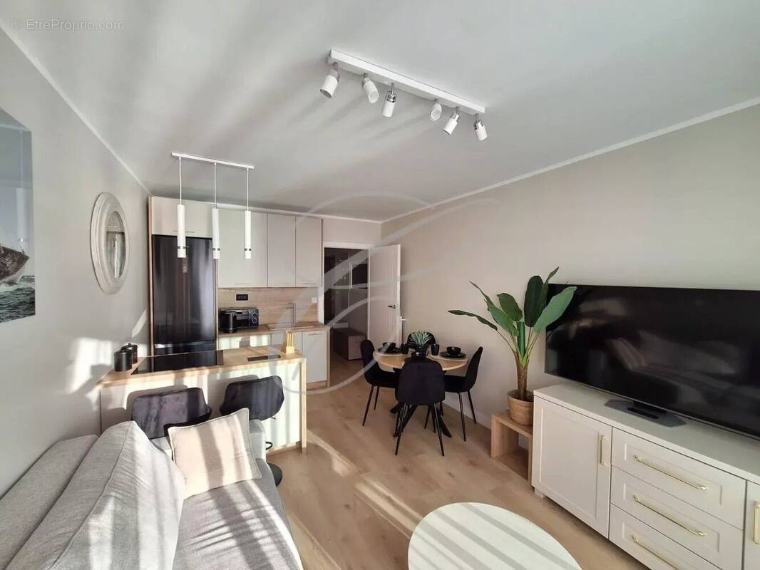Appartement à ROQUEBRUNE-CAP-MARTIN
