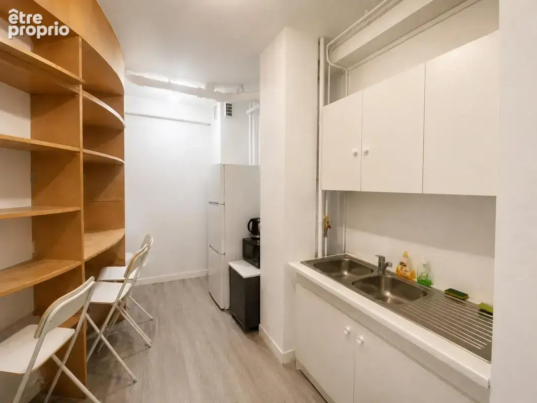 M° PEREIRE, dans un immeuble récent - photo 5
