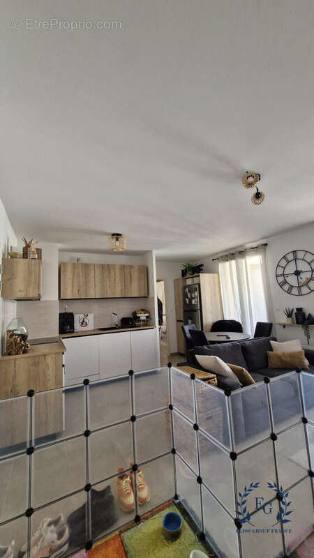 Appartement à ROUGIERS