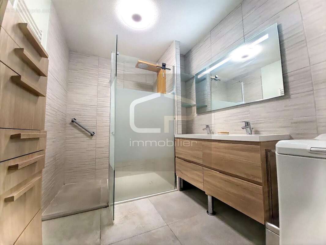 Appartement T3 à vendre à Annecy  Résidence récente  DPE B  Garage double en option - photo 9