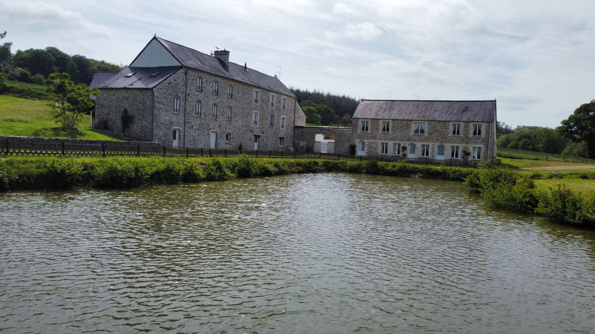 Maison à SAINT-SAUVEUR-LE-VICOMTE