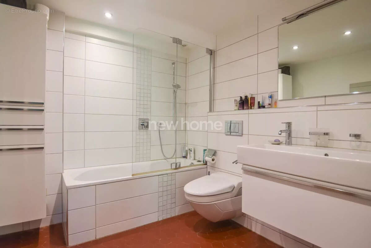 Maison à ENTRECASTEAUX