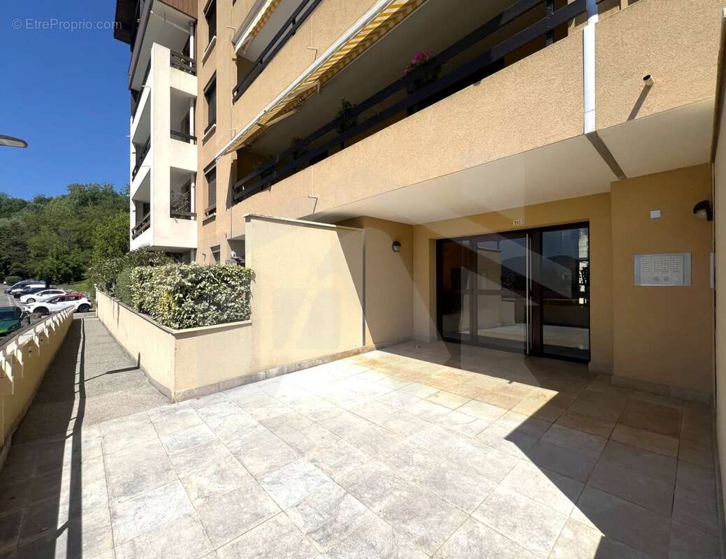 Appartement à MONTBONNOT-SAINT-MARTIN
