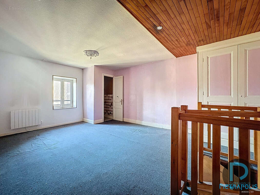 Maison à CHATILLON-SUR-CHALARONNE