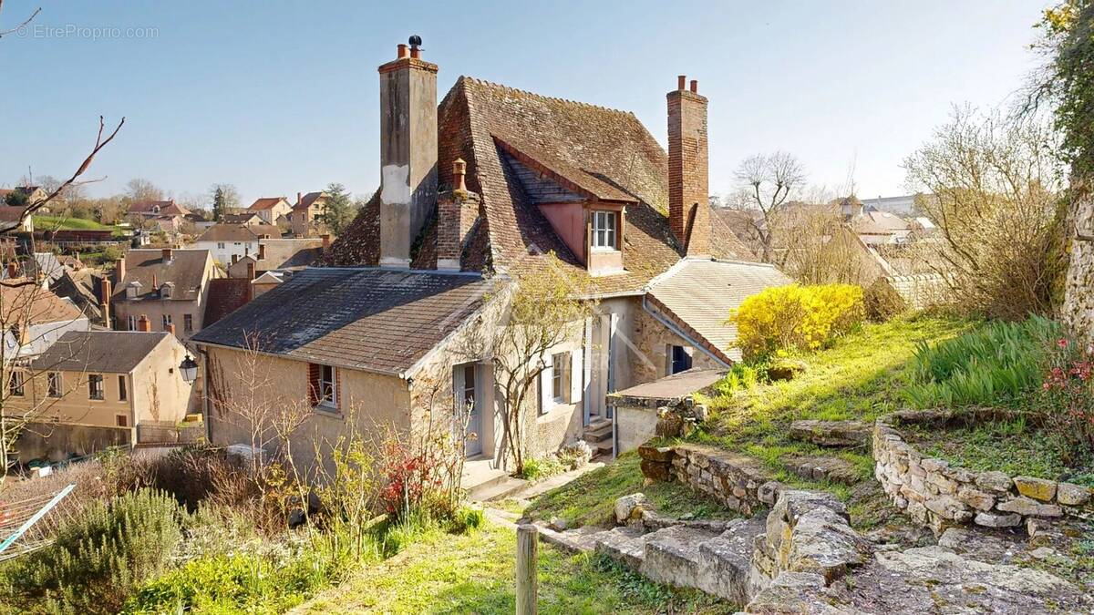 Maison à BOURBON-L'ARCHAMBAULT