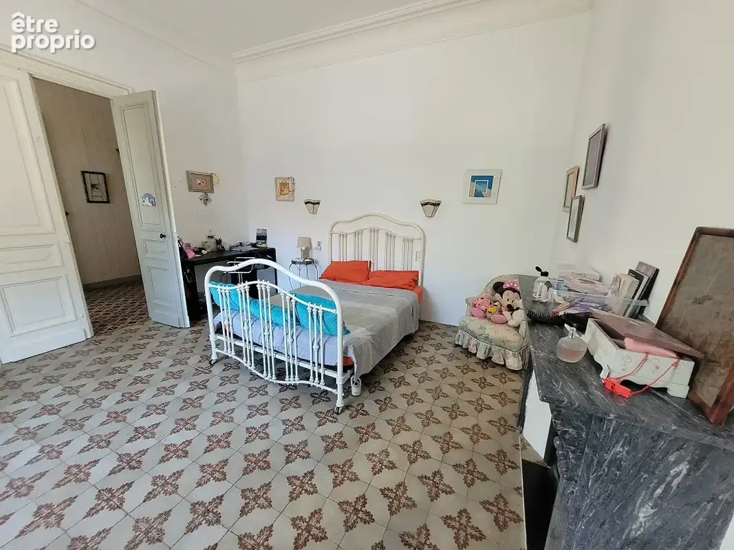 Superbe maison bourgeoise avec annexe, jardin et piscine. - photo 16