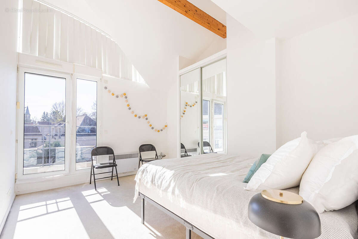 Appartement à VERRIERES-LE-BUISSON