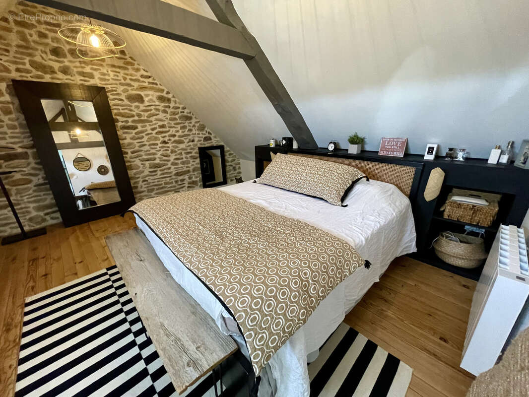Maison 160 m² à Saint-Ave  - photo 15