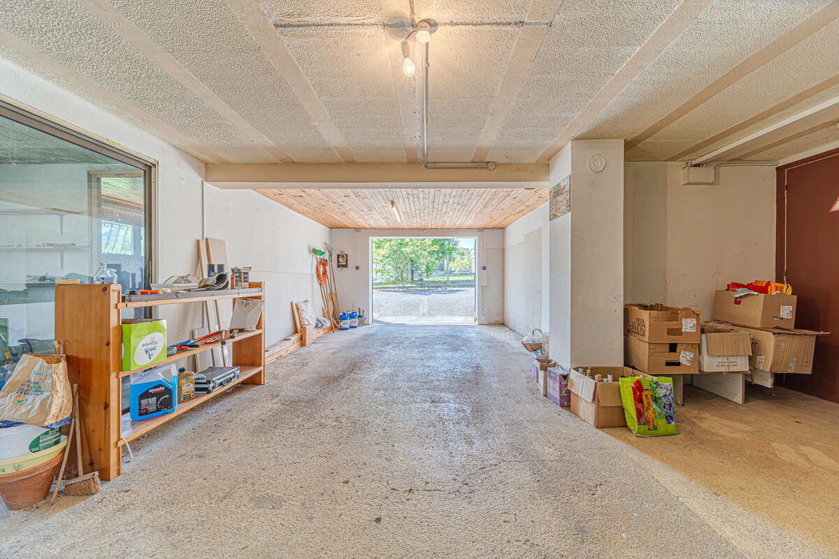 Maison à LES AVENIERES