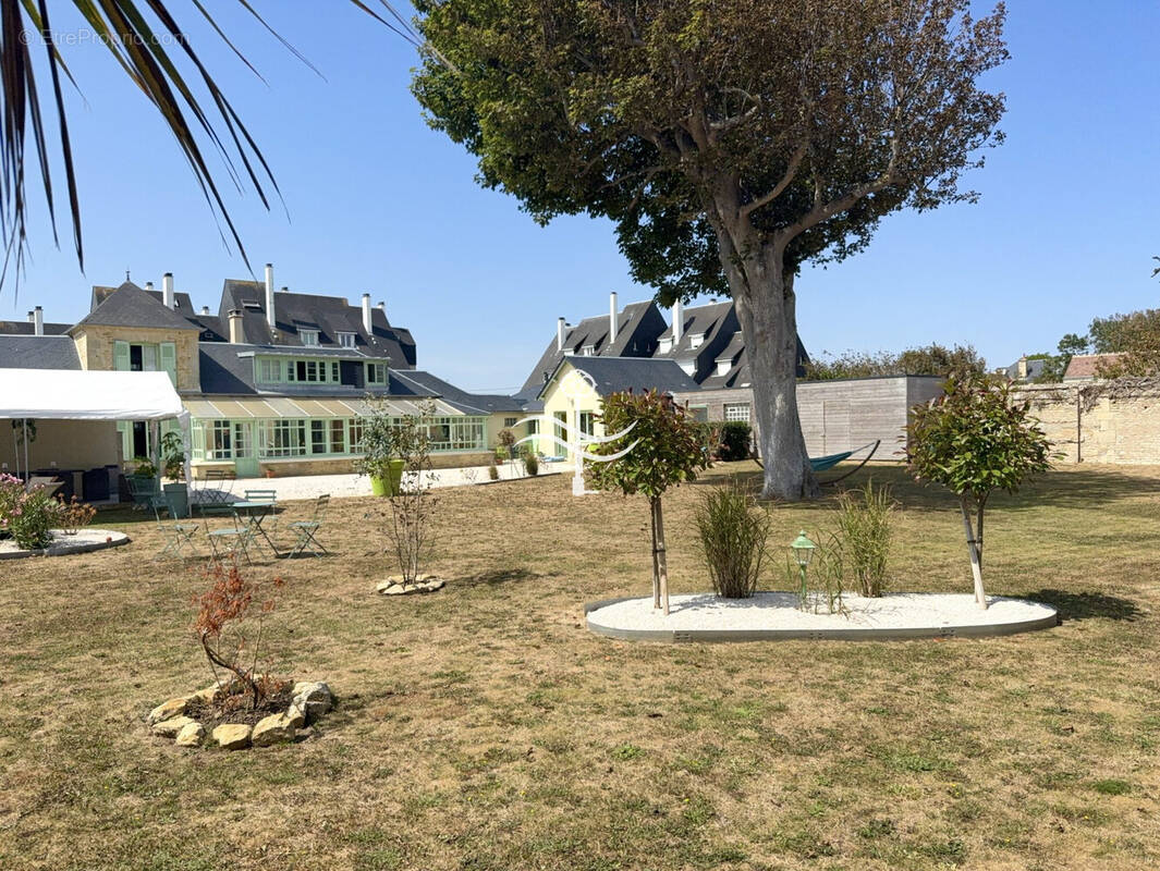 Maison 226 m² à Luc-Sur-Mer  - photo 2