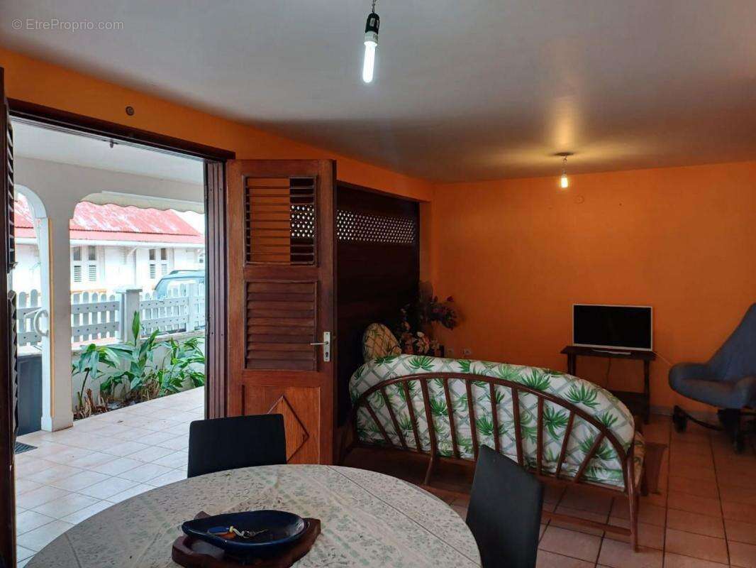 Maison à TERRE-DE-BAS