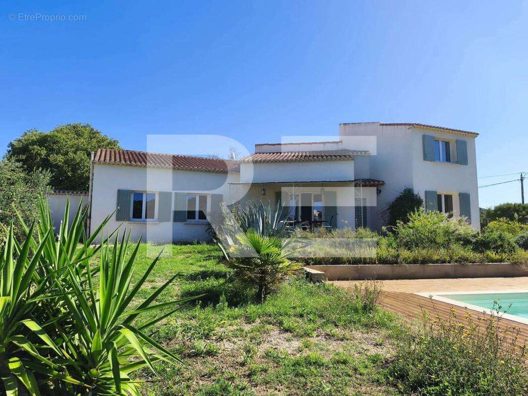 Maison à VALLIGUIERES