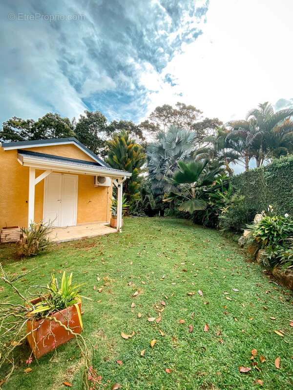 Maison à PETIT-BOURG