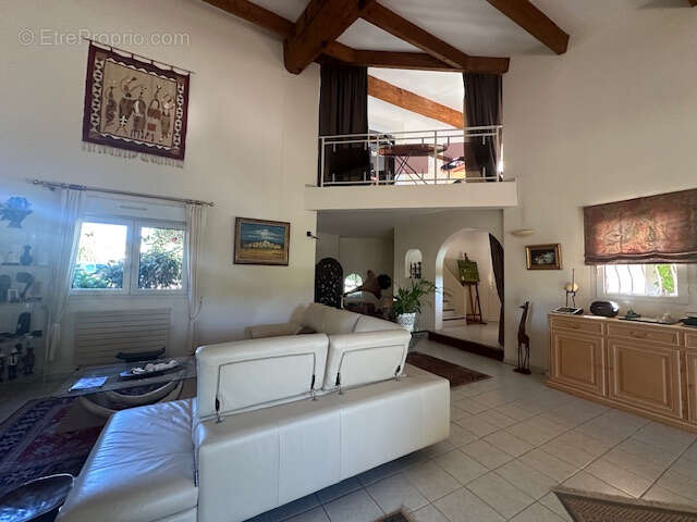 Maison à LES MATELLES