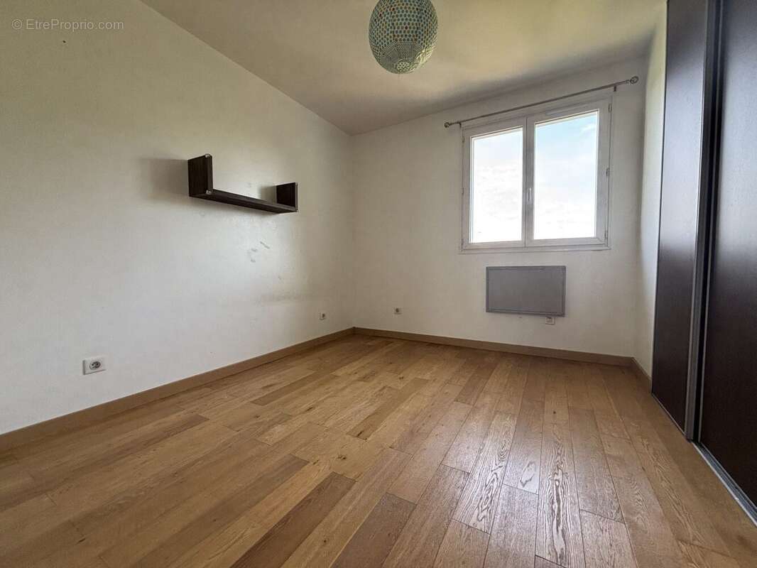 Maison 83 m² à Saint-Germain-Les-Corbeil  - photo 5