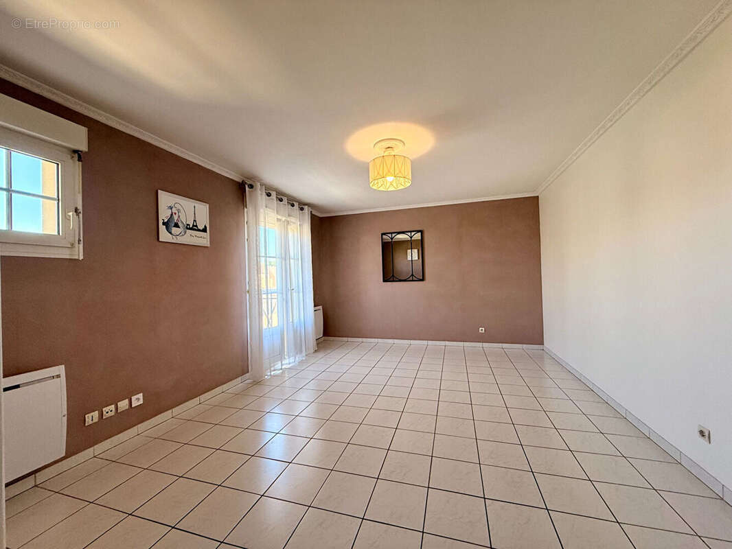 Appartement à BRIE-COMTE-ROBERT