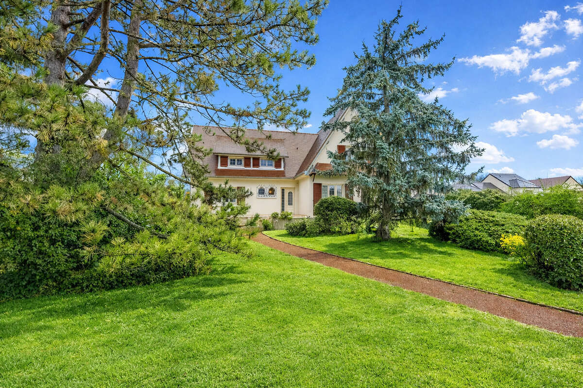 Maison à VILLENNES-SUR-SEINE