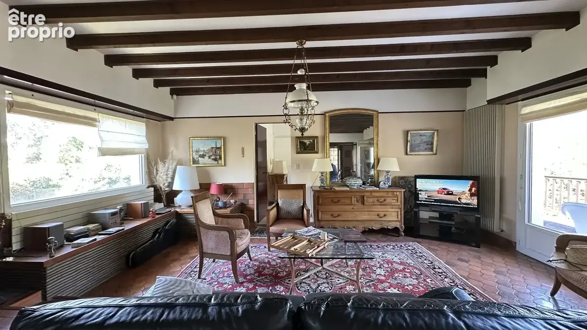Hossegor  centre-ville / les halles  emplacement rare  villa  200 m² sur terrain 1 140 m²  fort potentiel - photo 7