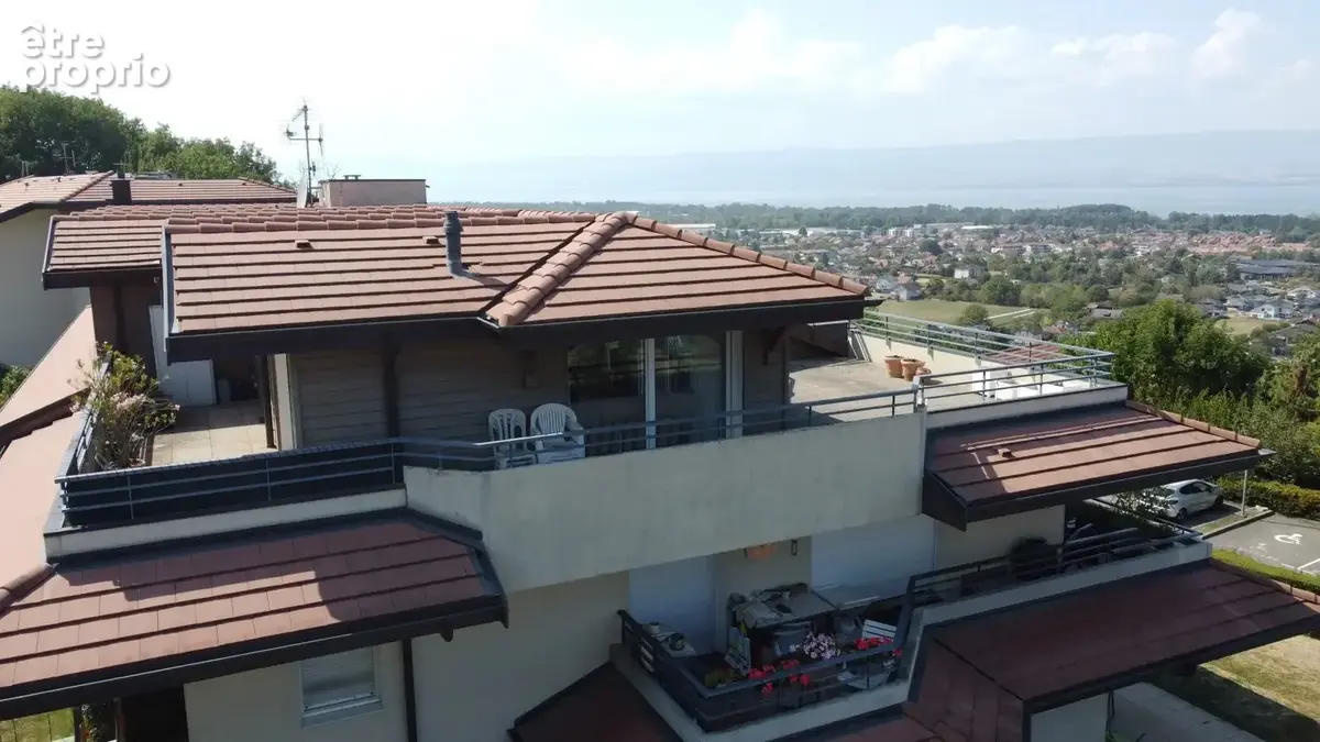 Spacieux penthouse T3 avec vue panoramique sur le lac. - photo 6