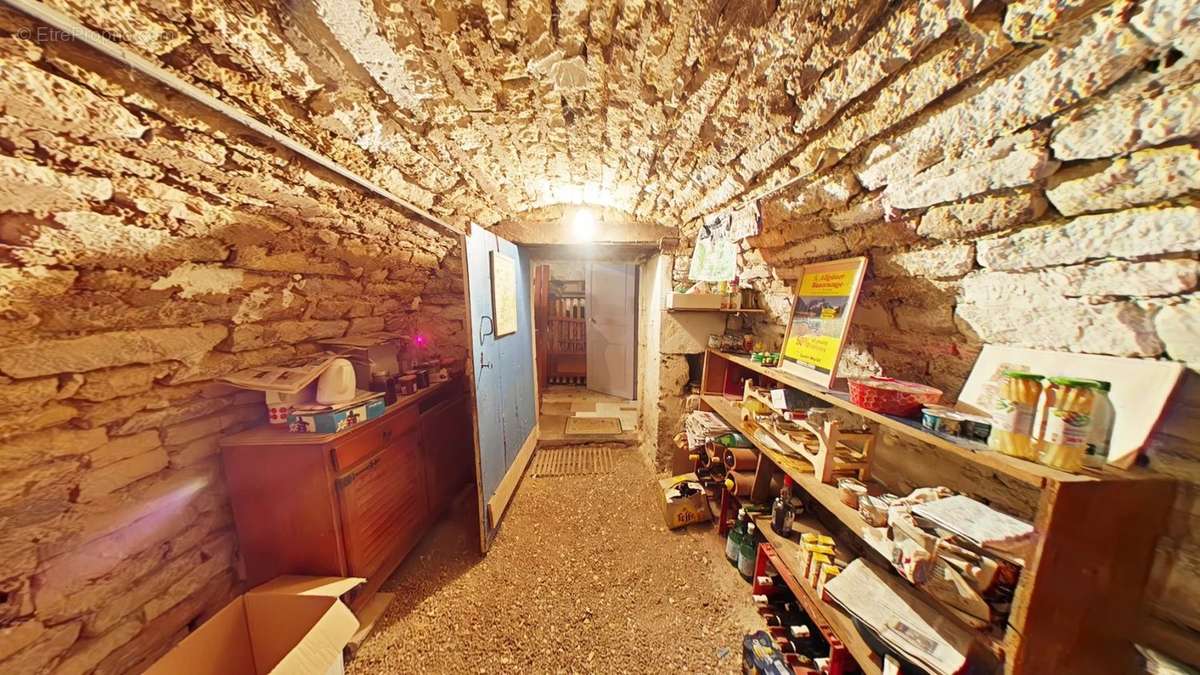 Maison à CORVOL-L&#039;ORGUEILLEUX