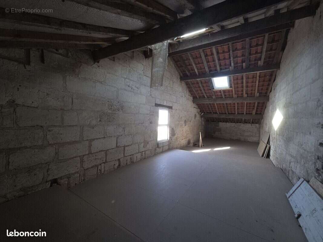 Maison à LES BILLAUX