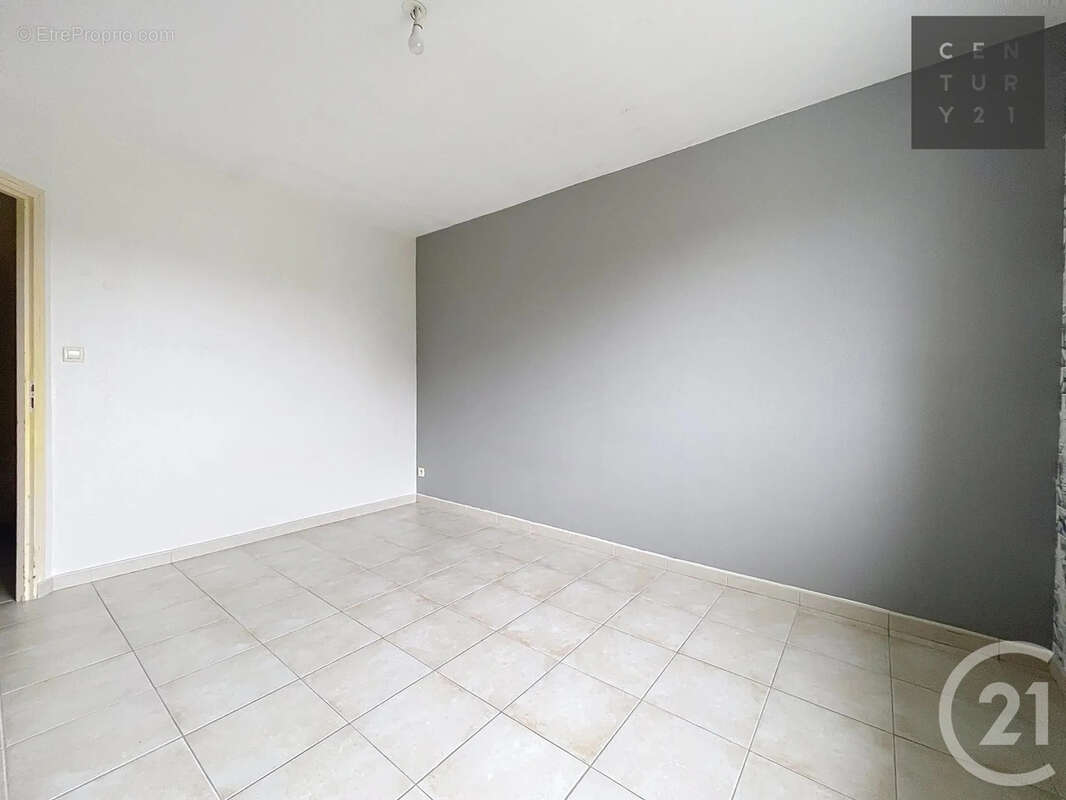Appartement 88 m² à Saint-Andre-Les-Vergers  - photo 5