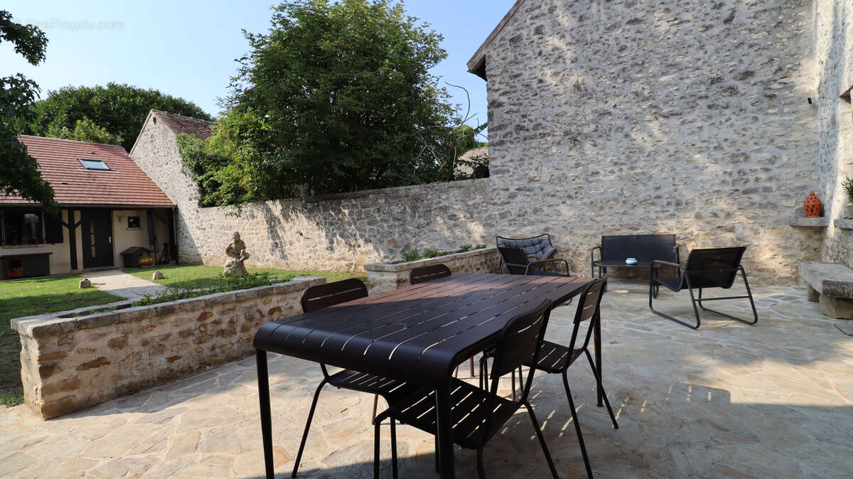 Maison à MILLY-LA-FORET