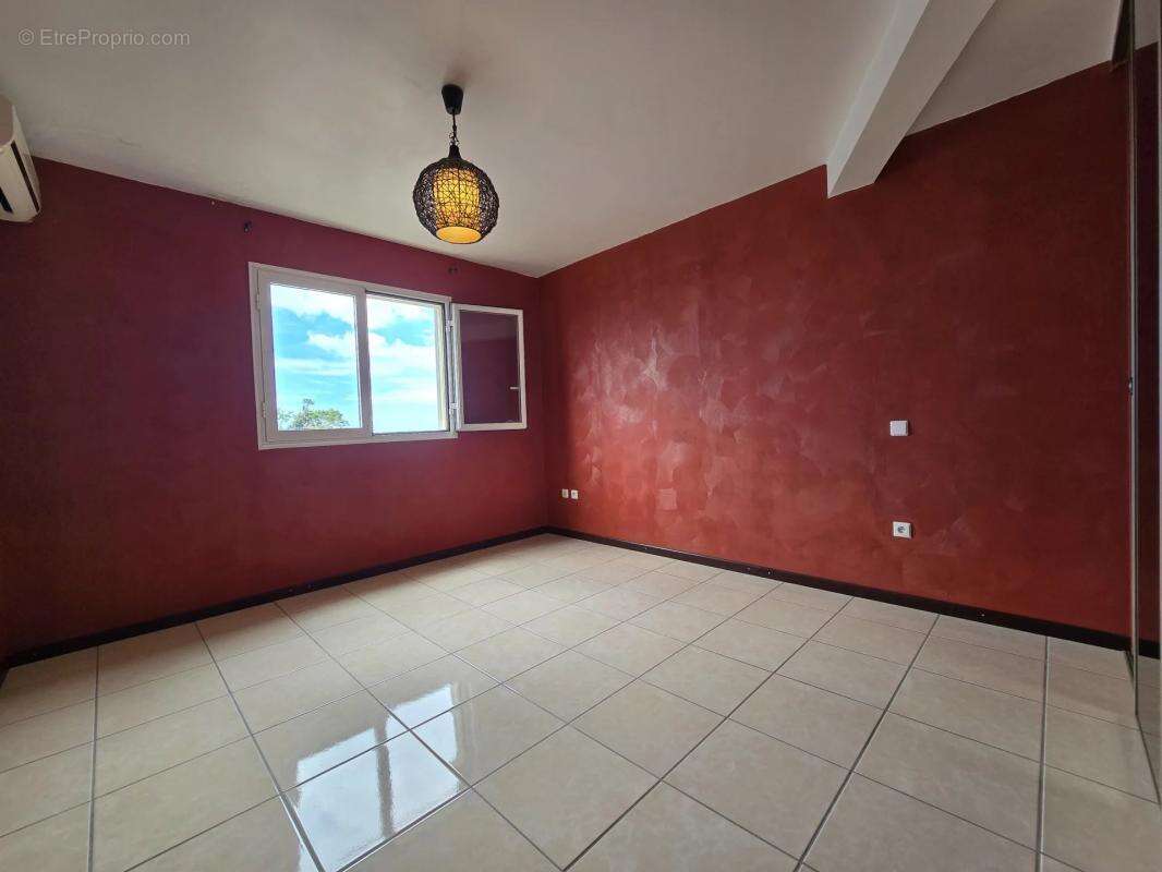 Maison à SAINT-BENOIT