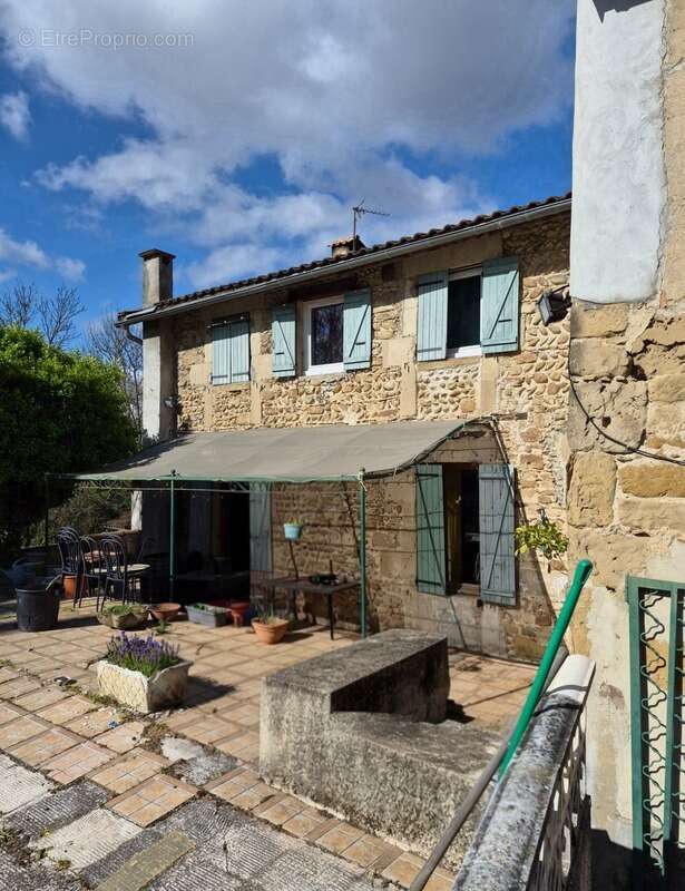 Maison à CHANTEMERLE-LES-BLES