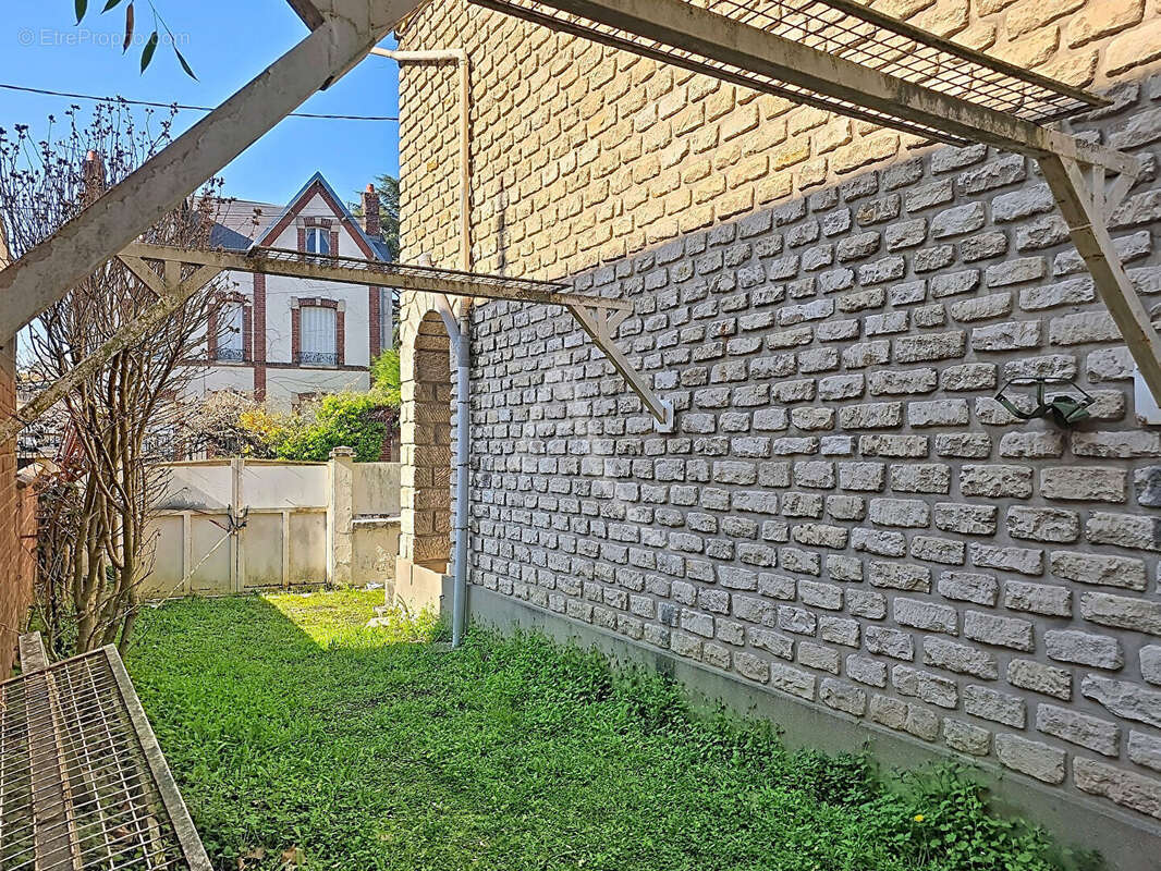 Maison à MANTES-LA-JOLIE