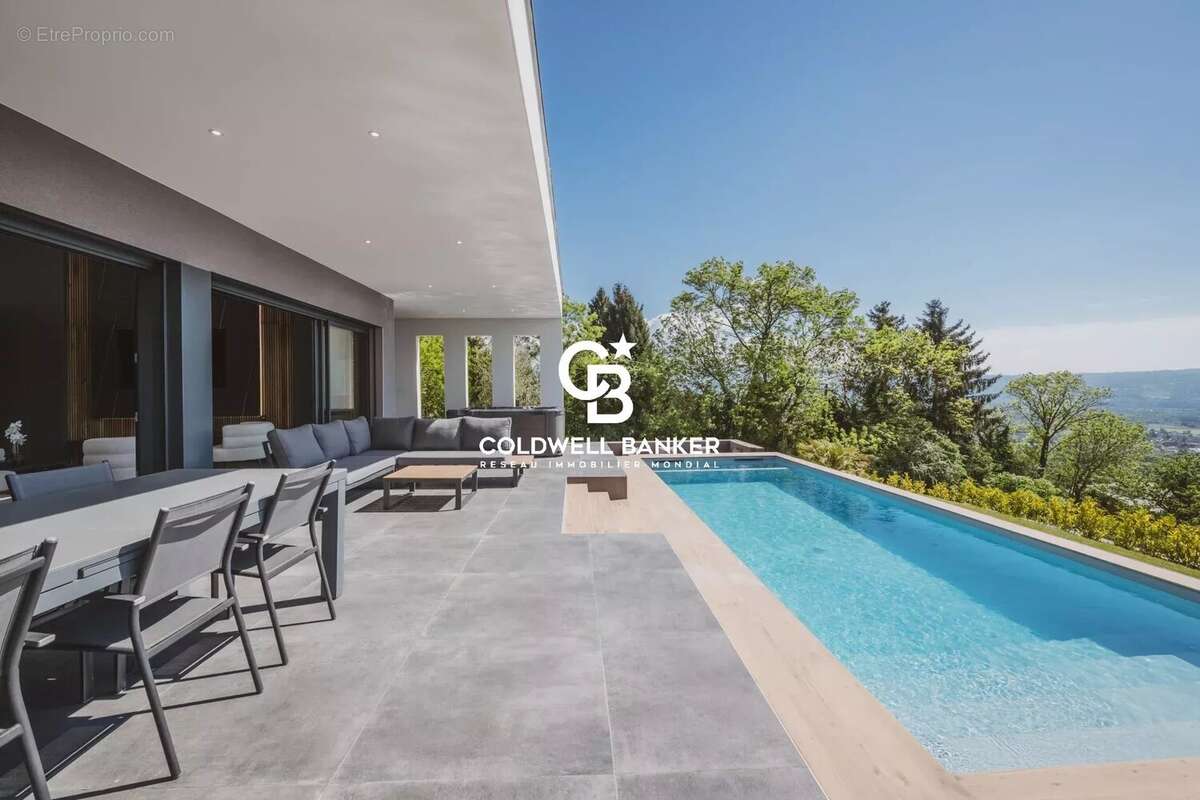 Maison à CRANVES-SALES